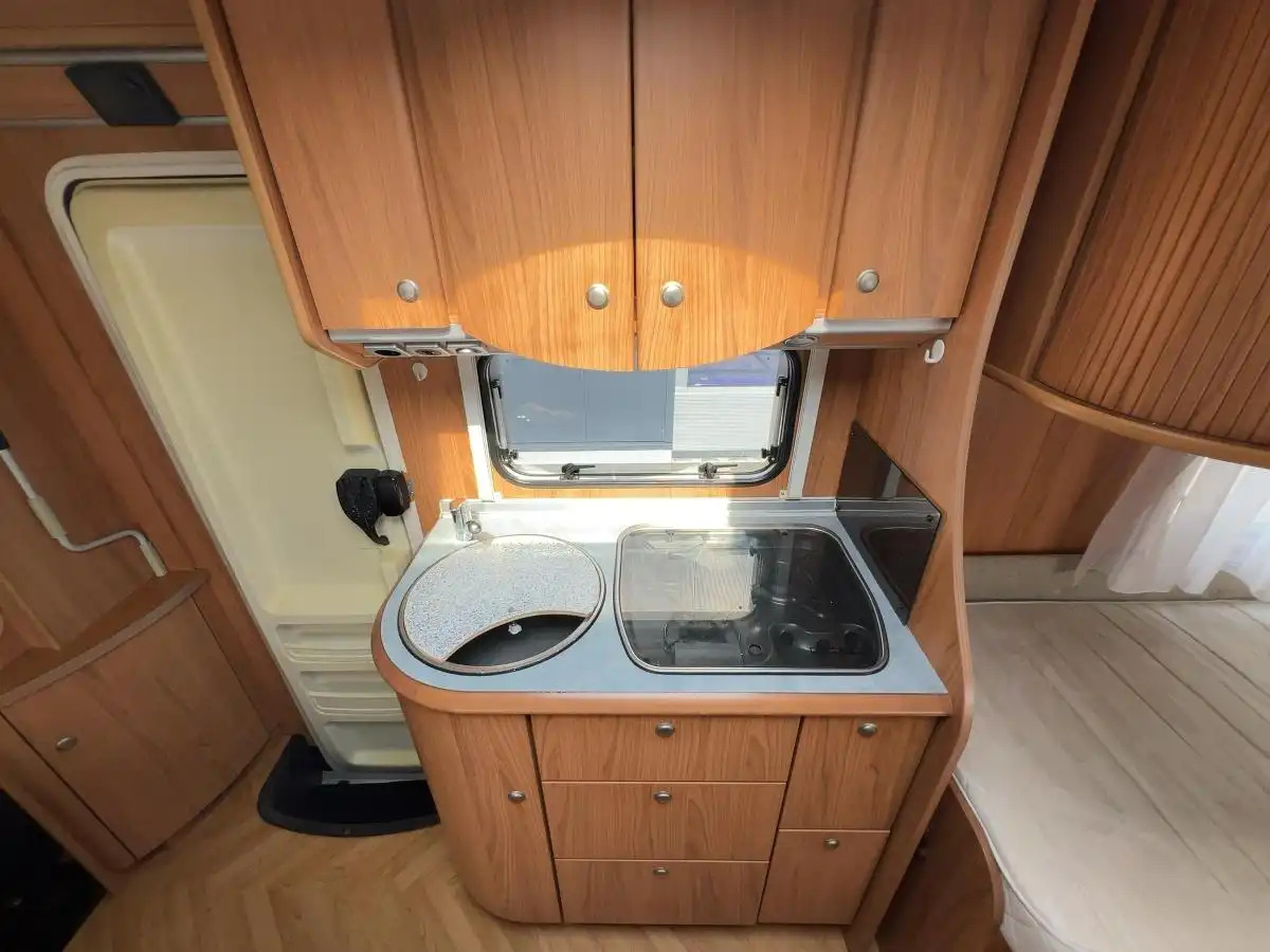 BUERSTNER Delfin Performance T 700 - Ansicht 12